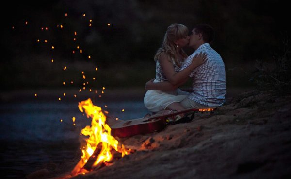 Романтика у костра