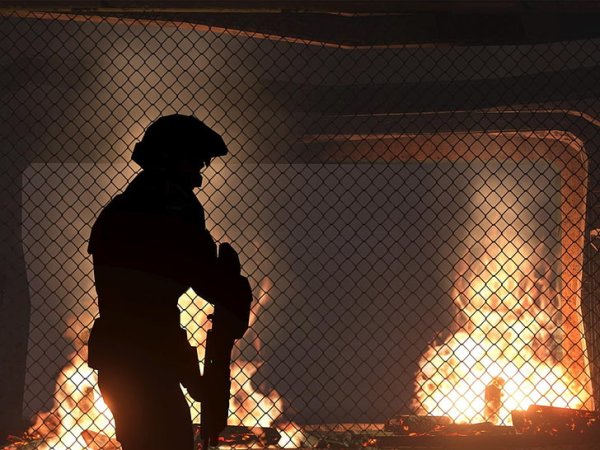 Солдат в огне арт