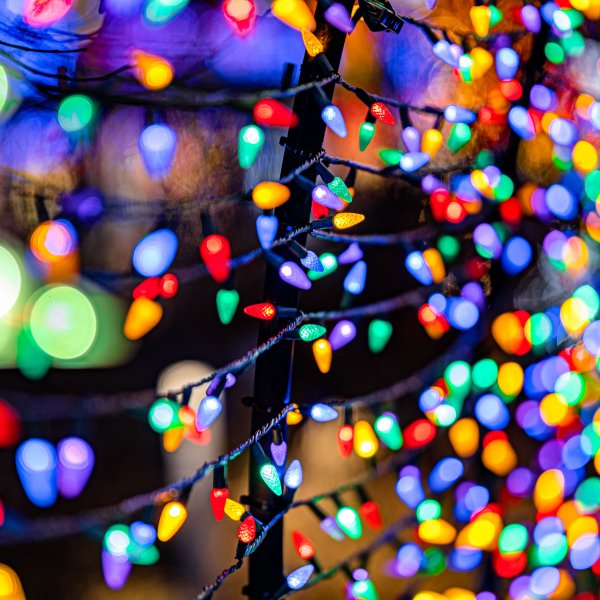 Обои на телефон гирлянда