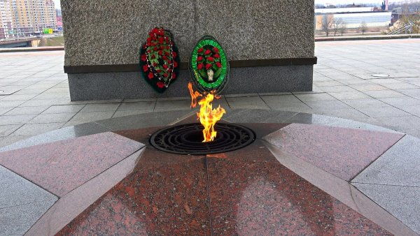 Витебск площадь Победы вечный огонь