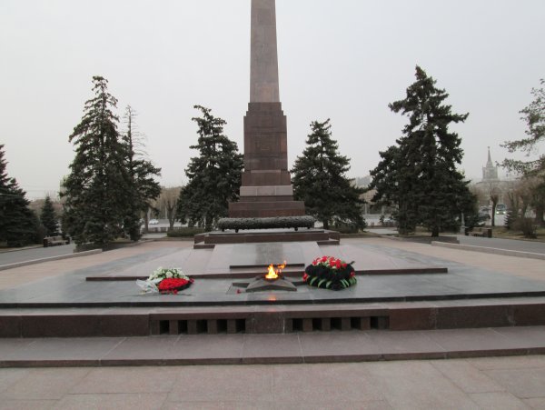 Вечный огонь на площади павших борцов Волгоград