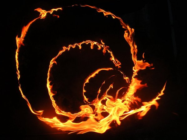 В огненном кольце