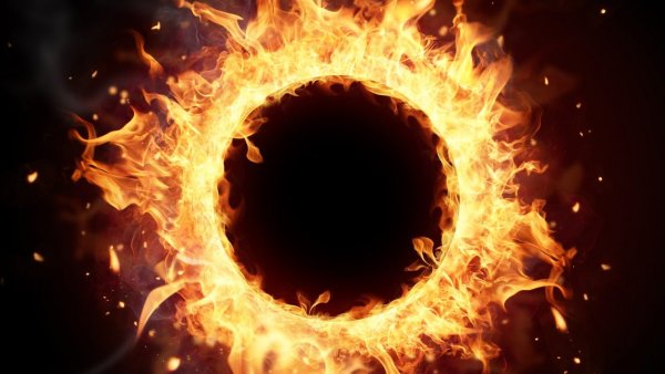 В огненном кольце