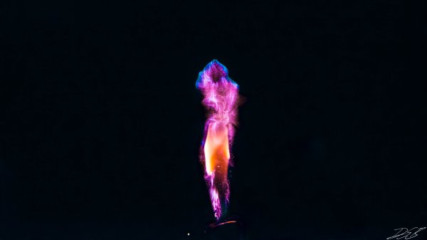 Столб малинового огня