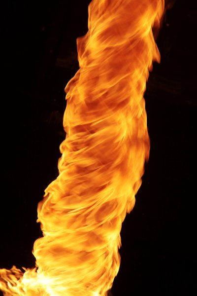 Огненный спиральный столб