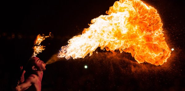 Глотатели огня