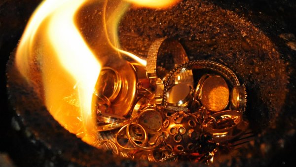 Золотой огонь