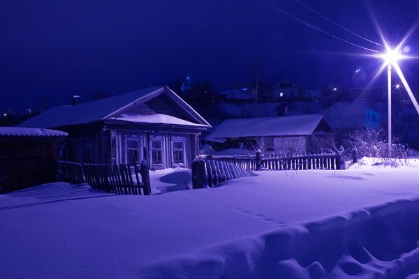 Деревня зимой ночью