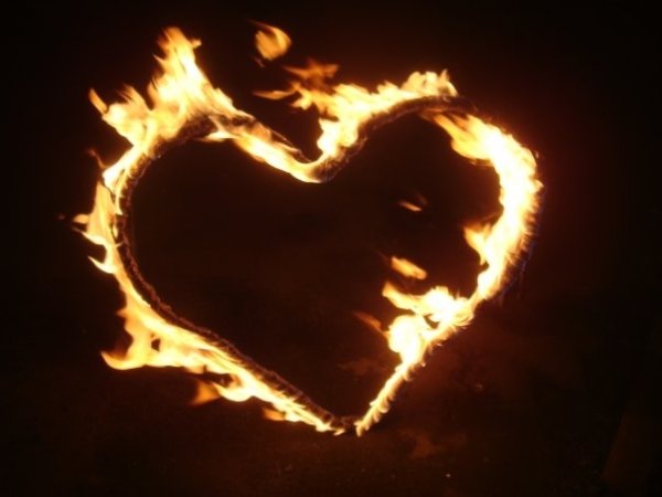 Огненное сердце на земле