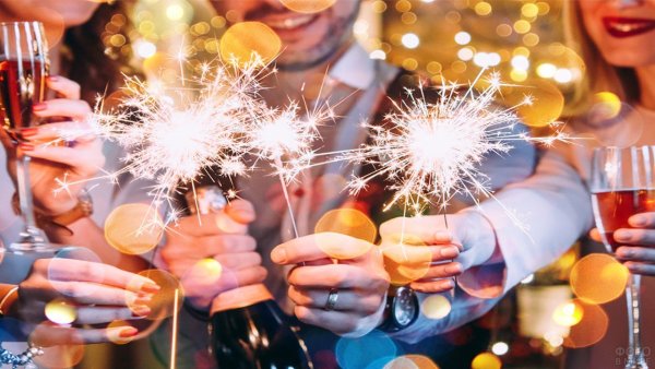 Бенгальские огни праздник