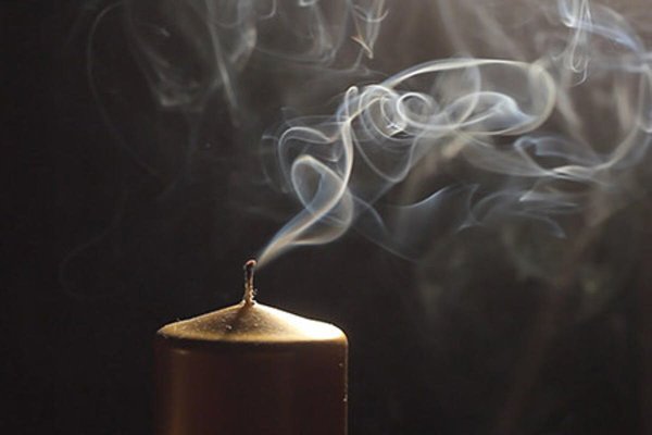 Потухшая свеча