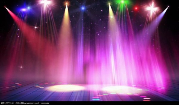 Луч прожектора на сцене