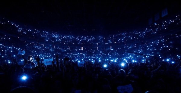 Огни на концерте