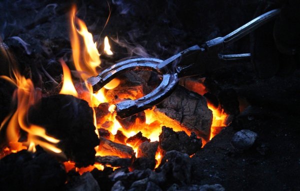Огонь в кузнице