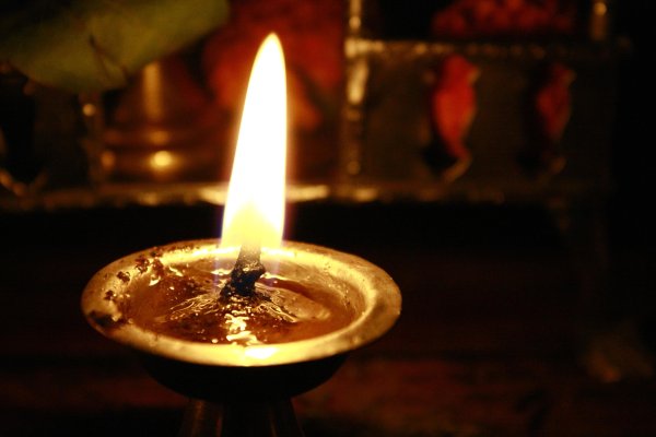 Зула Буддийская лампада