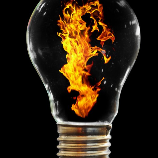 Лампочки с пламенем внутри