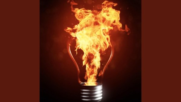 ГАЗ В лампочках с огнём