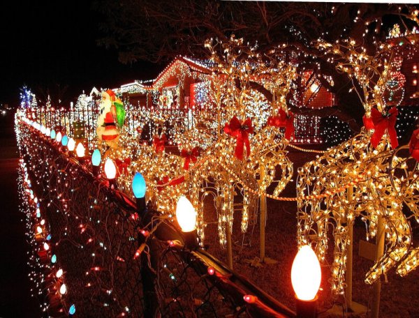 Украшенные улицы на Рождество