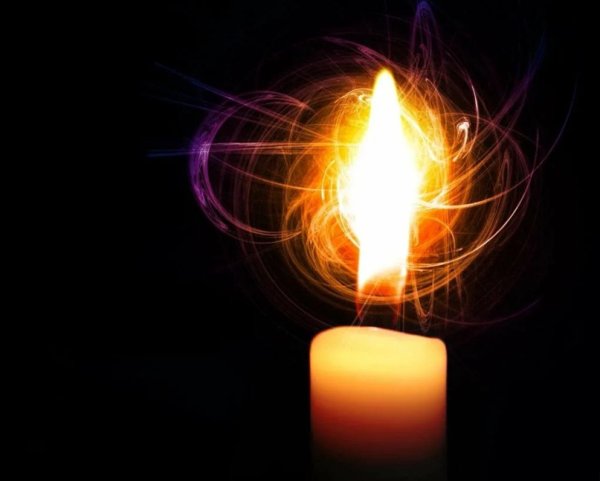 Пламя от свечи