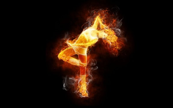 Девушка танцует в огне