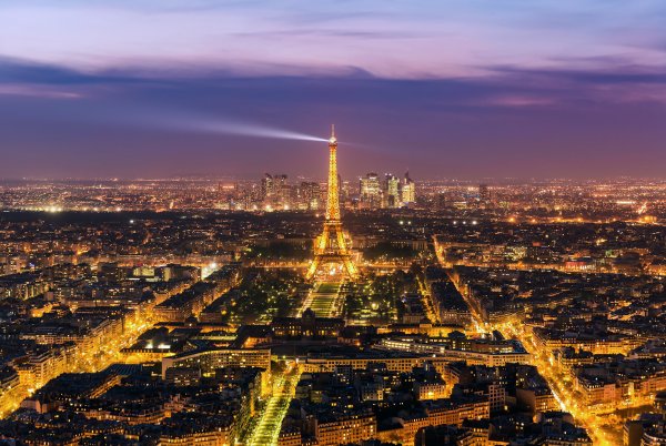 Эйфелева башня в Париже вид сверху