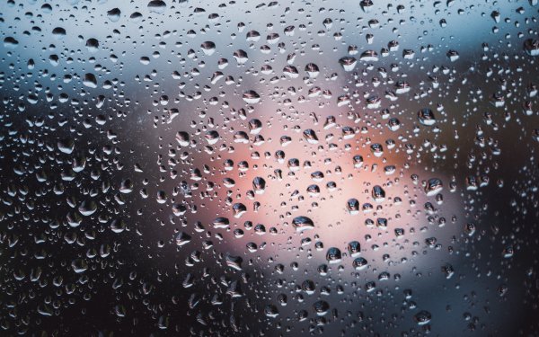 Дождь на стекле