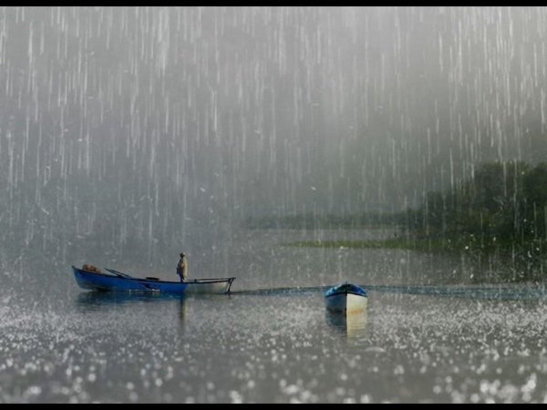 Дождь на море