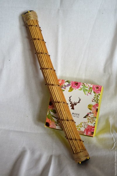 Музыкальный инструмент посох