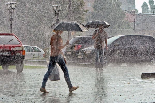 Сильный ливень