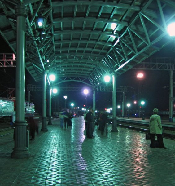Ночной перрон ночной вокзал