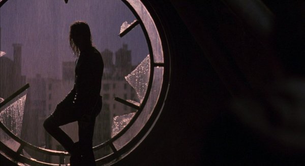 Ворон фильм 1994 окно