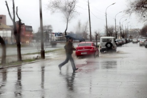 Апрельские дожди 2003