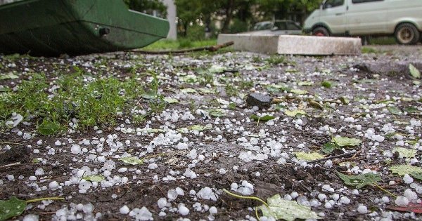 Ливень с градом