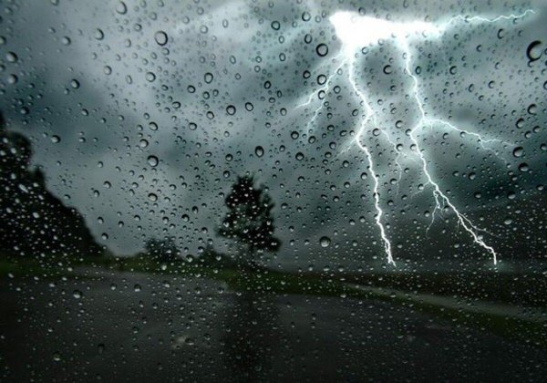 Ливень с грозой