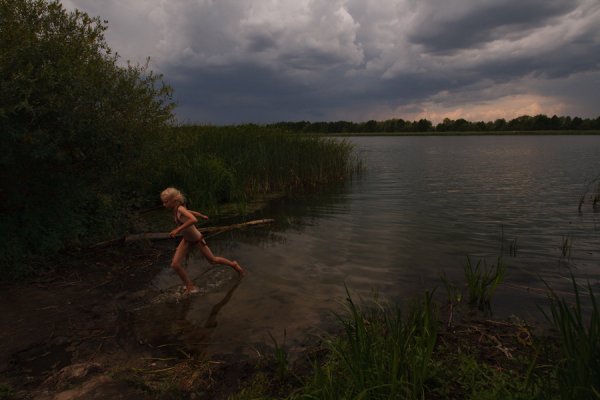 Бегущая под грозой