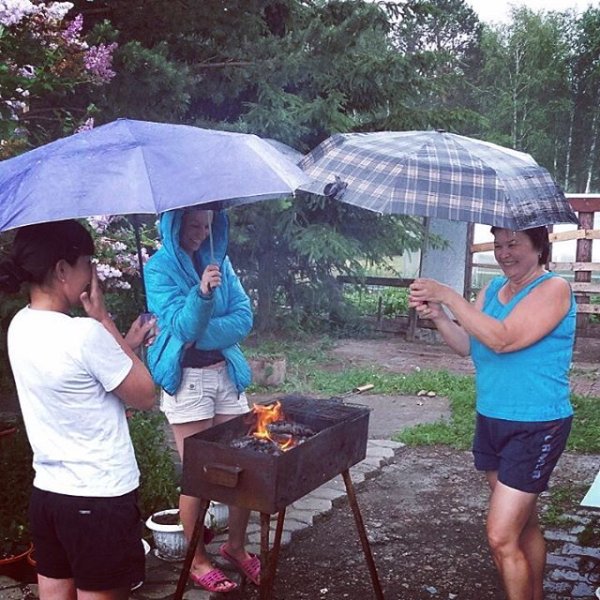 Шашлык под дождем