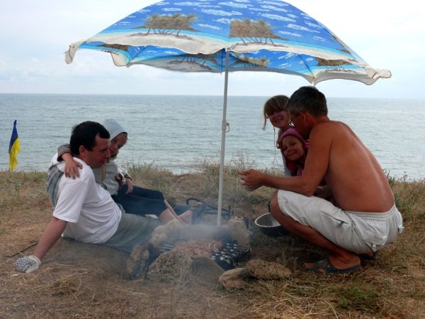 Шашлык под дождем