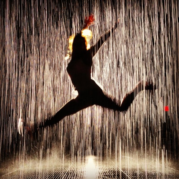 Танцы под дождем