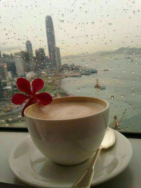 Кофе дождливое утро