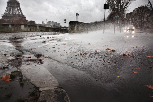 Кристоф Жакро Париж под дождем