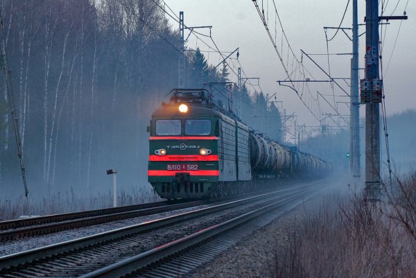 Поезд дождь
