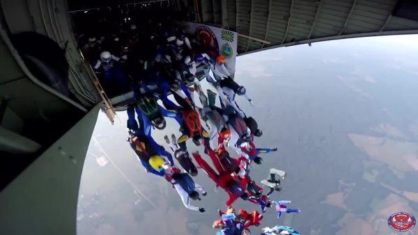 Это мужицкий дождь Аллилуйя дождь из мужиков