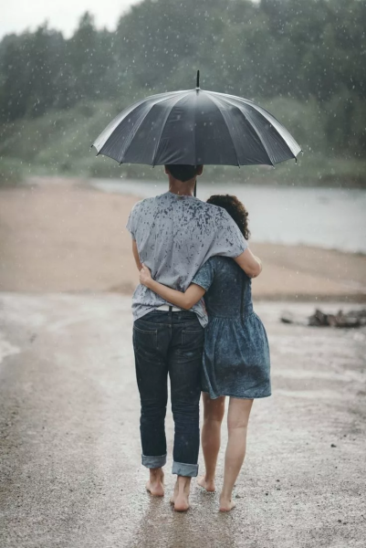 Влюбленные под дождем