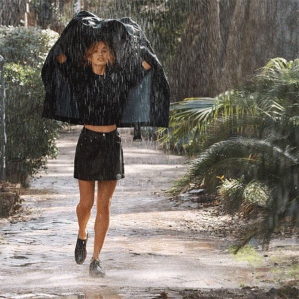 Укрыться от дождя