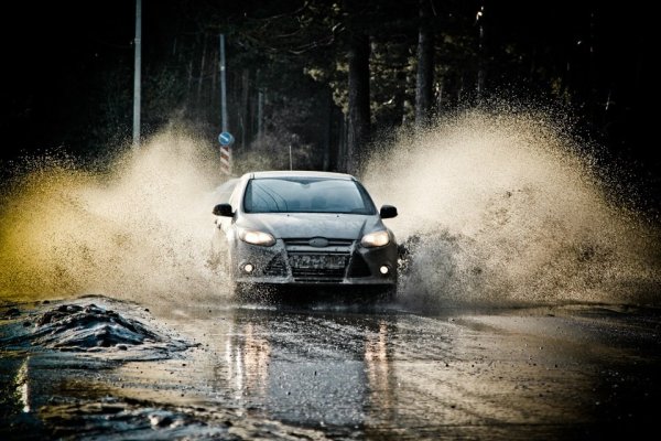 Дождь машина