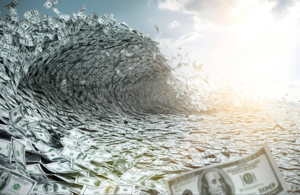Река из денег