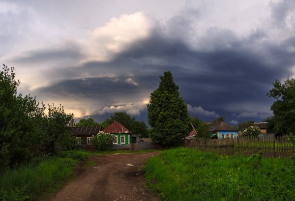 Гроза в русской деревне