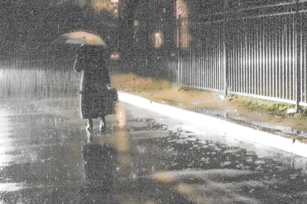 Уходящая в дождь