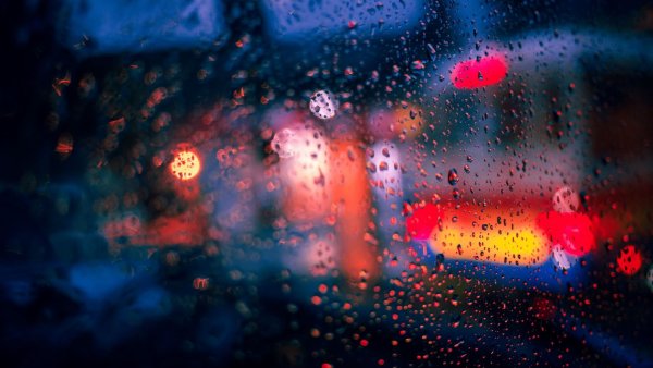 Капли на асфальте