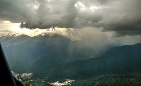 Ливень в горах